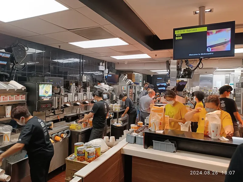 Forty-Five Degrees and Rising: The Unseen Climate Emergency Inside London's Restaurant Kitchens